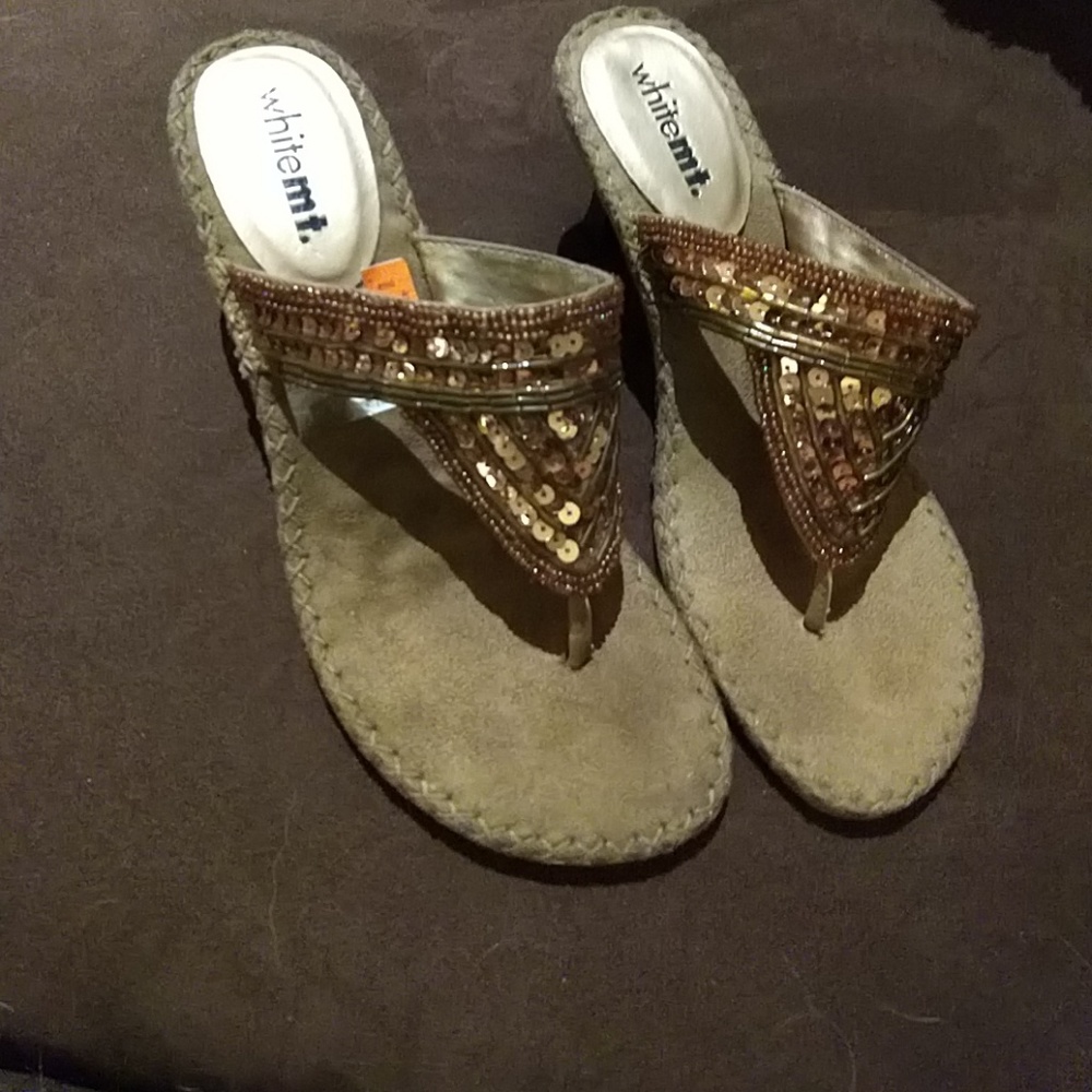 Shoes - Picture 2 of 3
